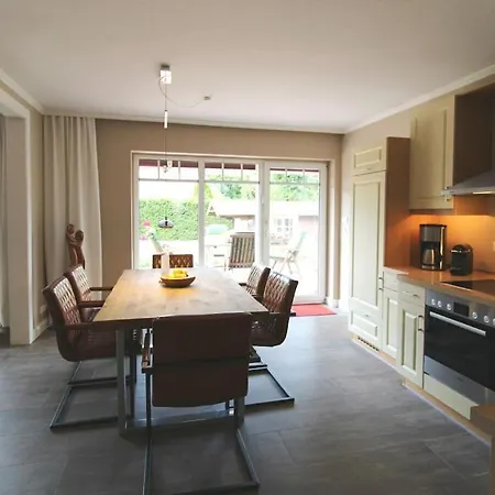 Apartment With 2 Bedrooms